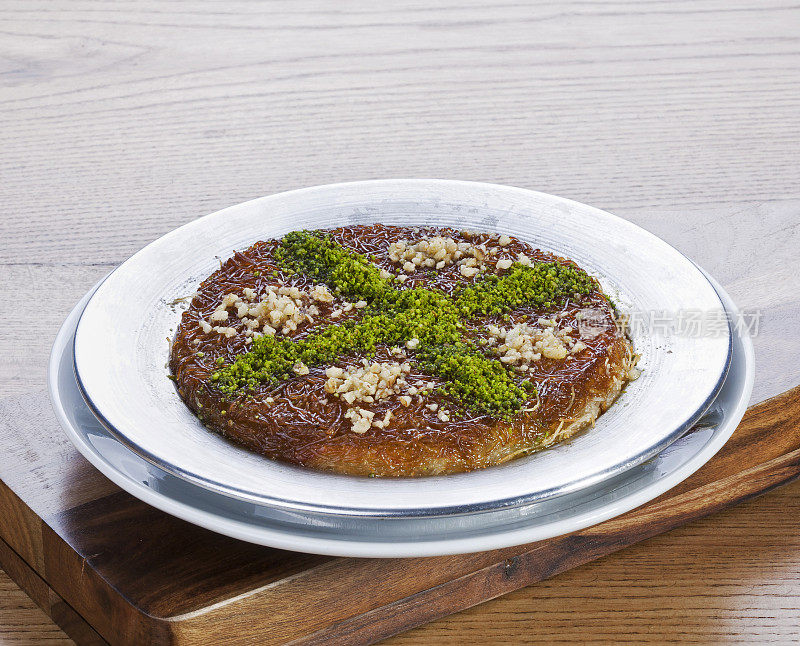 Kanafeh -土耳其甜(叫künefe)